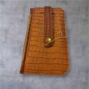 Crocodile Pattern Tan Wallet